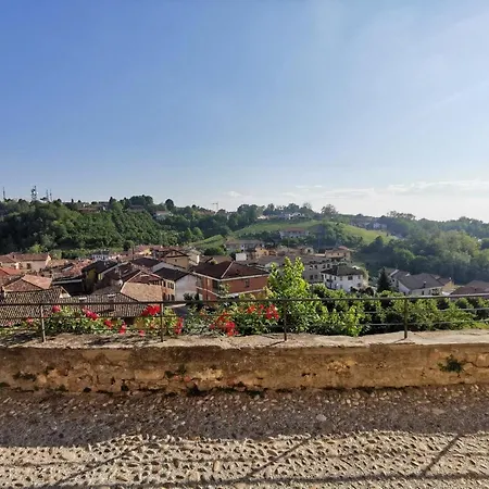 Casa Pressenda Διαμέρισμα La Morra